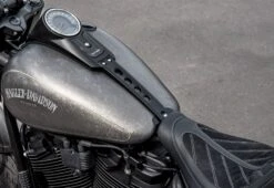 Cover Tank-Sitzübergang Schwarz Matt -Thunderbike Verkaufsgeschäft 11 74 395 3