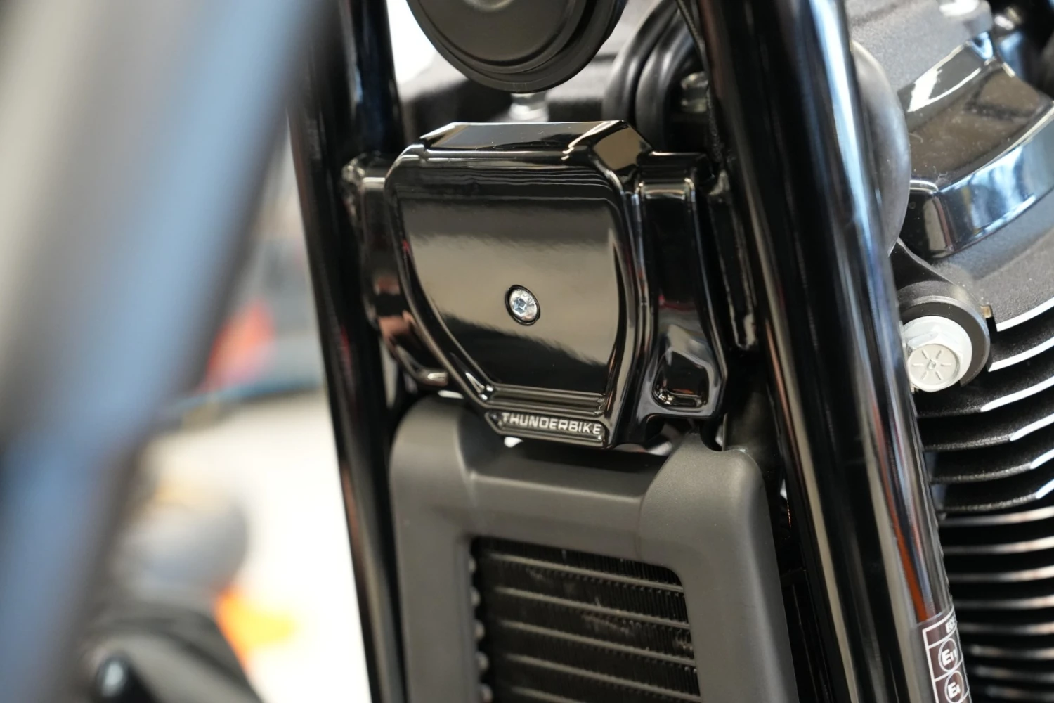 Rahmencover Softail Schwarz 4 Rahmencover Softail Schwarz – Bild 2