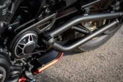 Schwingenachs Cover Schwarz -Thunderbike Verkaufsgeschäft 22 85 100 31