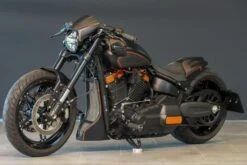 Seitlicher Kennzeichenhalter Medium Pro Schwarz Matt -Thunderbike Verkaufsgeschäft 28 74 1912