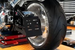 Nummernschildbeleuchtung Schwarz -Thunderbike Verkaufsgeschäft 28 99 1070 38