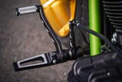 Fußrastenanlage Grand Prix Schwarz -Thunderbike Verkaufsgeschäft 31 74 180 3