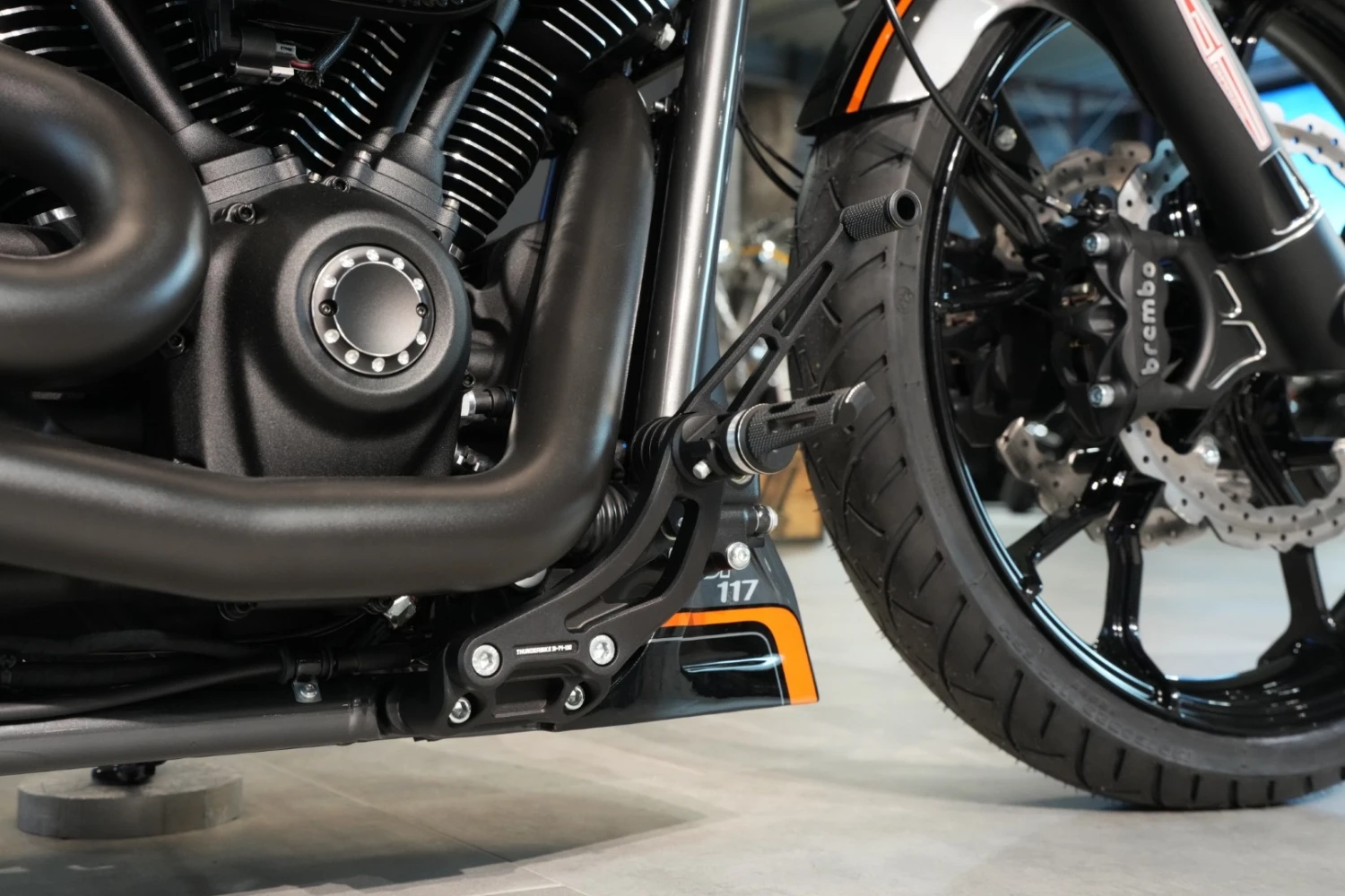 Fußrasten Vorverlegungskit Phantom Schwarz Matt 8 Fußrasten Vorverlegungskit Phantom Schwarz Matt – Bild 6