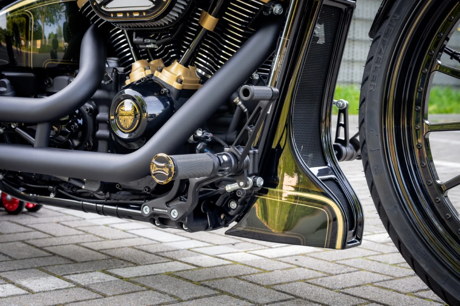 Fußrasten Vorverlegungskit Phantom Lang Schwarz Matt 6 Fußrasten Vorverlegungskit Phantom Lang Schwarz Matt – Bild 4