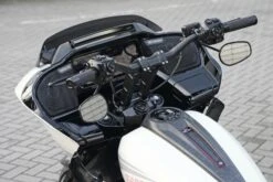 Riser Kit Clubstyle 9" Pullback Schwarz 9 Riser Kit Clubstyle 9" Pullback Schwarz -Thunderbike Verkaufsgeschäft 50 77 17051 77 0409 1