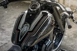 Umbau Tankabschluß Chicano 9 Umbau Tankabschluß Chicano -Thunderbike Verkaufsgeschäft 73 74 0702